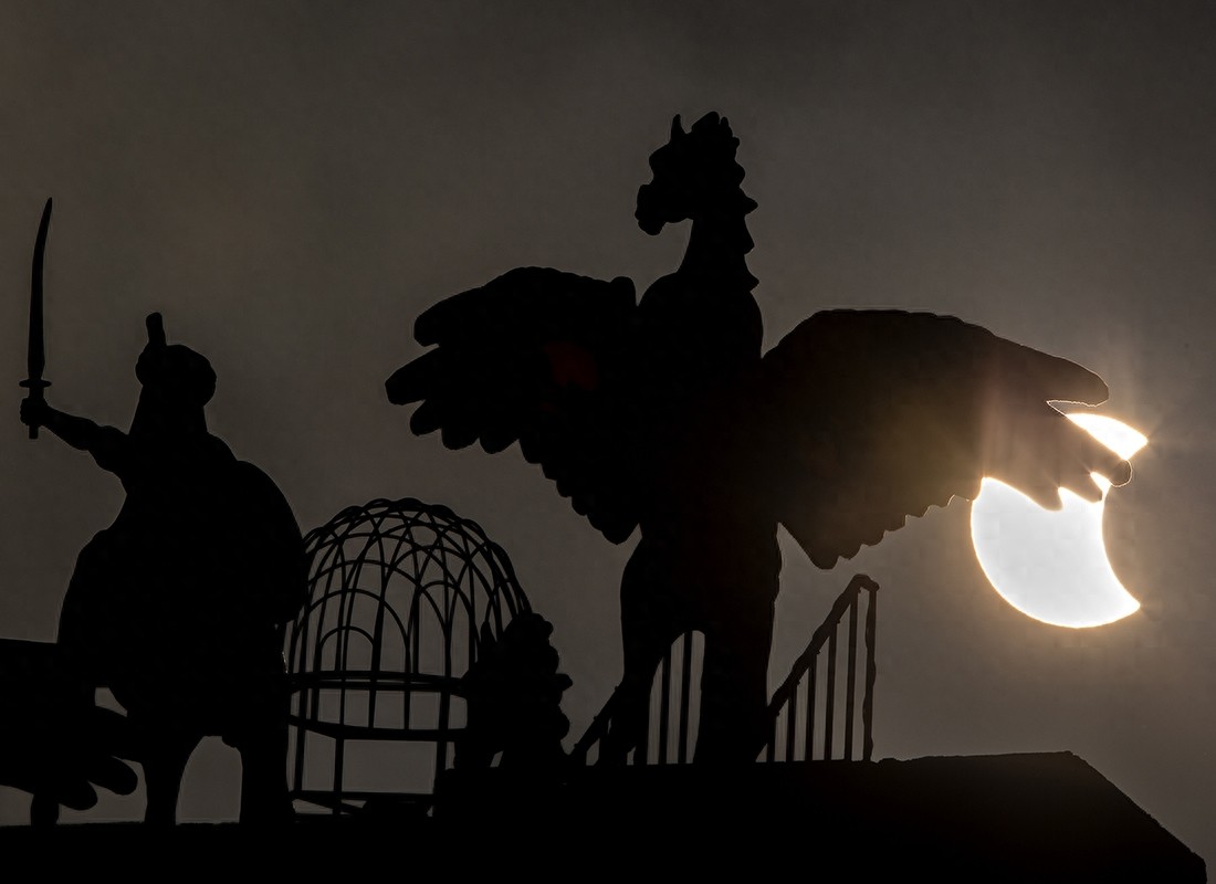 一组图看世界各地日偏食,罕见的奇景,你在的地方出现了吗?