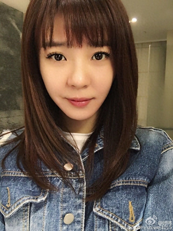 《家有儿女》好爸爸扮演者高亚麟与小他11岁娇妻近照