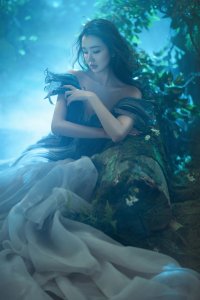 ​神秘风格美女姚星彤香艳迷人意境梦幻空灵写真图片