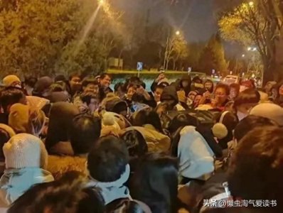 ​鹅腿阿姨火爆高校背后，成功的套路可以复制吗？