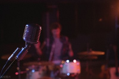 ​齐豫，华语乐坛公认的天籁之音，比齐秦在歌坛的地位还要高