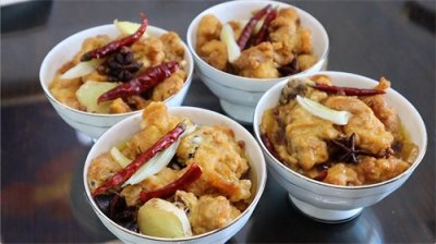​教你在家做蒸碗鸡块，鸡肉香浓软烂超好吃，学会招待客人倍有面