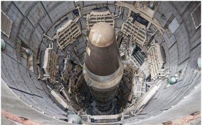 ​用水都浇不灭！以色列启用的“地狱武器”，白磷弹究竟有多恐怖？