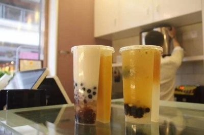 ​为啥商家喜欢“第二杯半价”，解密“猫腻”，实惠背后原来是这样