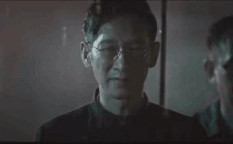 破冰行动李飞开的车是牧马人哪一款「破冰行动月薪2800的李飞开吉普牧马人咋做到这么优秀」