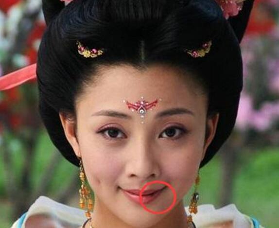 殷桃嘴上的痣怎么回事 殷桃的嘴因它还曾引误会