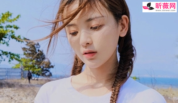 杨超越到底是谁在捧 杨超越为什么火起来了