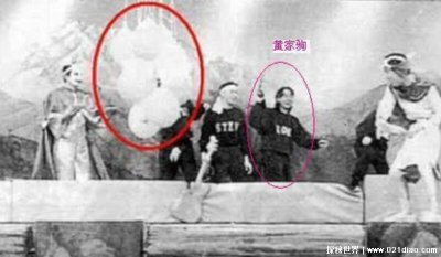 ​黄家驹死亡真相大白，死因被扒真实原因曝光(因压迫赴日后死亡)