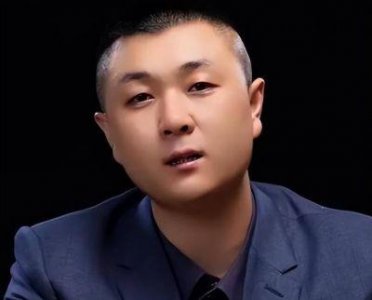 ​网红太原老葛自称“电商老大”，叫嚣辛巴，网友嘲讽：自不量力！