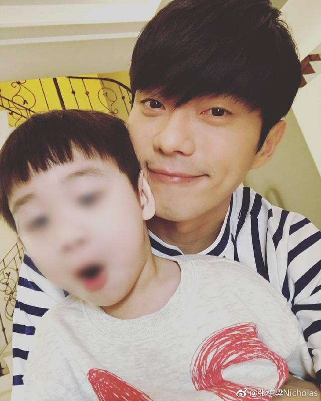 王心凌和张栋梁的关系（张栋梁如今被曝隐恋大6岁不婚族经纪人达10年）(19)