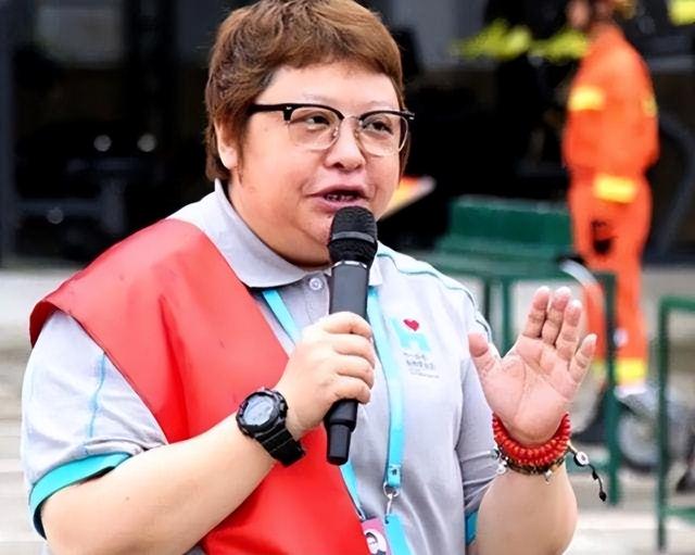 韩红暴瘦30斤原因（韩红减肥逆袭成女神）(2)