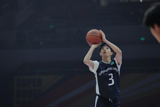 周峻纬的个人资料（周峻纬结婚了吗对象是谁）