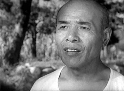 ​提起赵子岳，您一定会想起他扮演的形色各异的“老头”