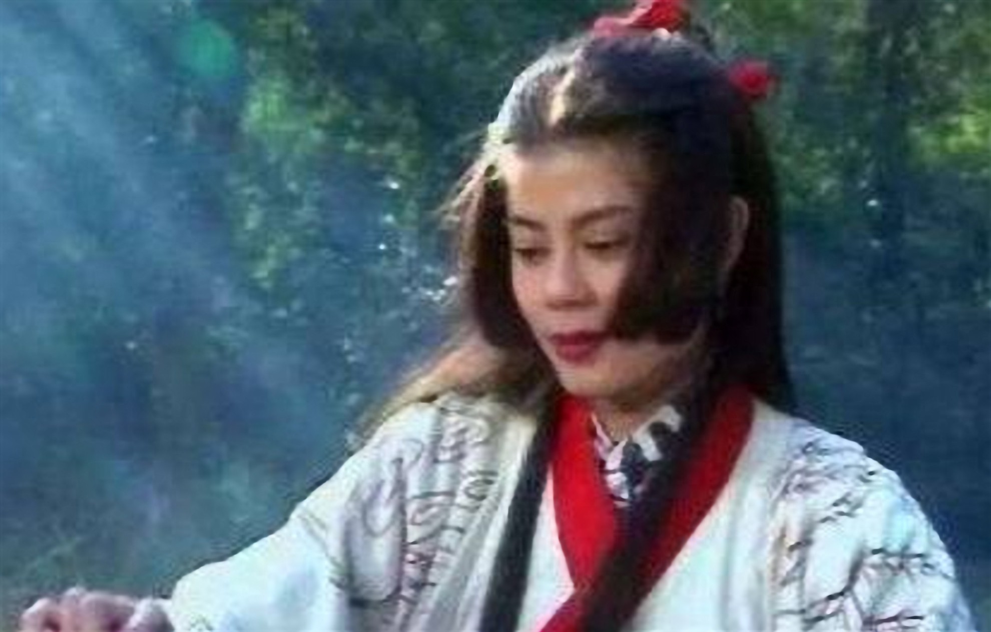 金庸笔下女影星怀旧图集（2）：96版《笑傲江湖》梁佩玲的美照