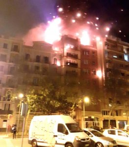 ​巴塞罗那一酒吧爆炸，一名中国公民在火灾中受伤！总领馆回应