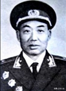 ​空军第6军原政委——李勃