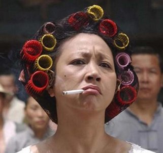 ​记得斧头帮琛哥吗？和星爷签约8年演了2部戏，今娶黑道大佬女儿