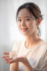 ​姜汉娜 - 为艺术献身的韩国女星(情欲王朝)戏里让人印象深刻