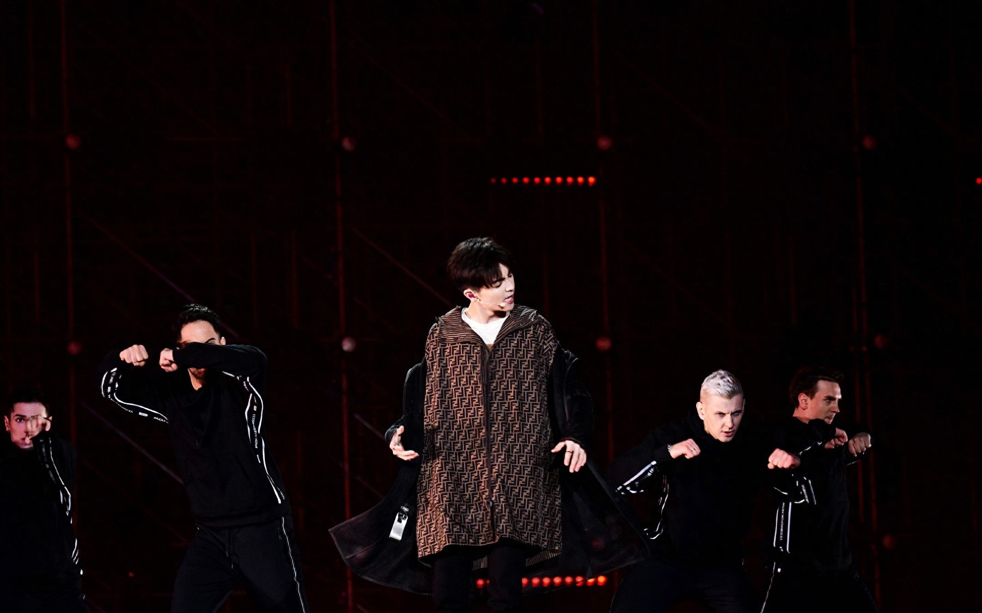 陈立农好看的电脑桌面壁纸