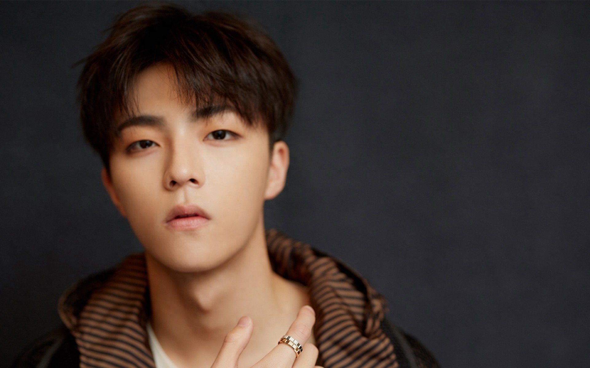 陈立农好看的电脑桌面壁纸