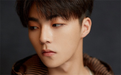 陈立农好看的电脑桌面壁纸