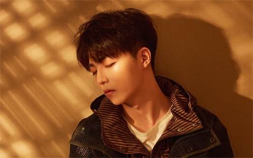 陈立农好看的电脑桌面壁纸