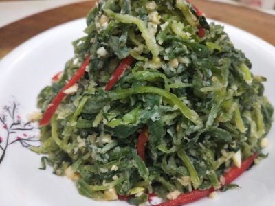 ​麦苗菜的蒸法，不粘连不出水，上桌瞬间抢光，比肉都好吃。