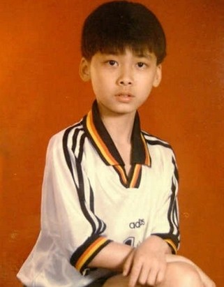 国名校草李易峰小时候胖胖的、可爱的模样你见过吗？