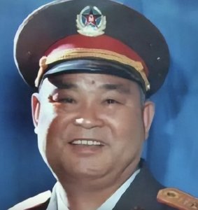 ​他担任过成都军区司令，刚上任就遇到大事故被免职，如今已是上将