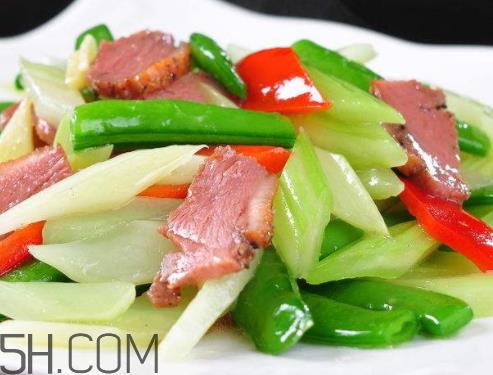 西芹是凉性还是热性 西芹是酸性还是碱性 西芹是凉性还是热性 西芹是酸性还是碱性