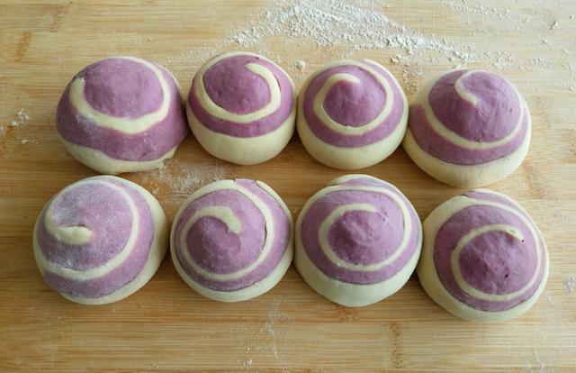 年关将至,老辈人做的几款过年馒头,漂亮简单又喜庆.