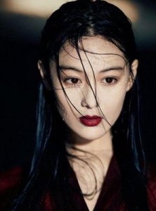 ​张馨予与吴卓羲：激情床照风波后的情感纠葛与人生新篇