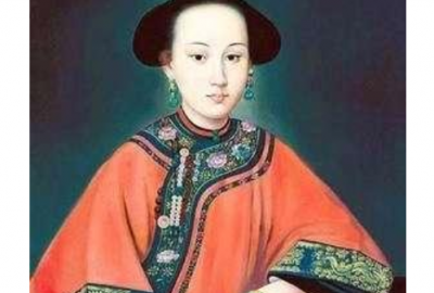 香妃戎装像太惊艳，但历史学家说这不是香妃？那香妃长什么样子？