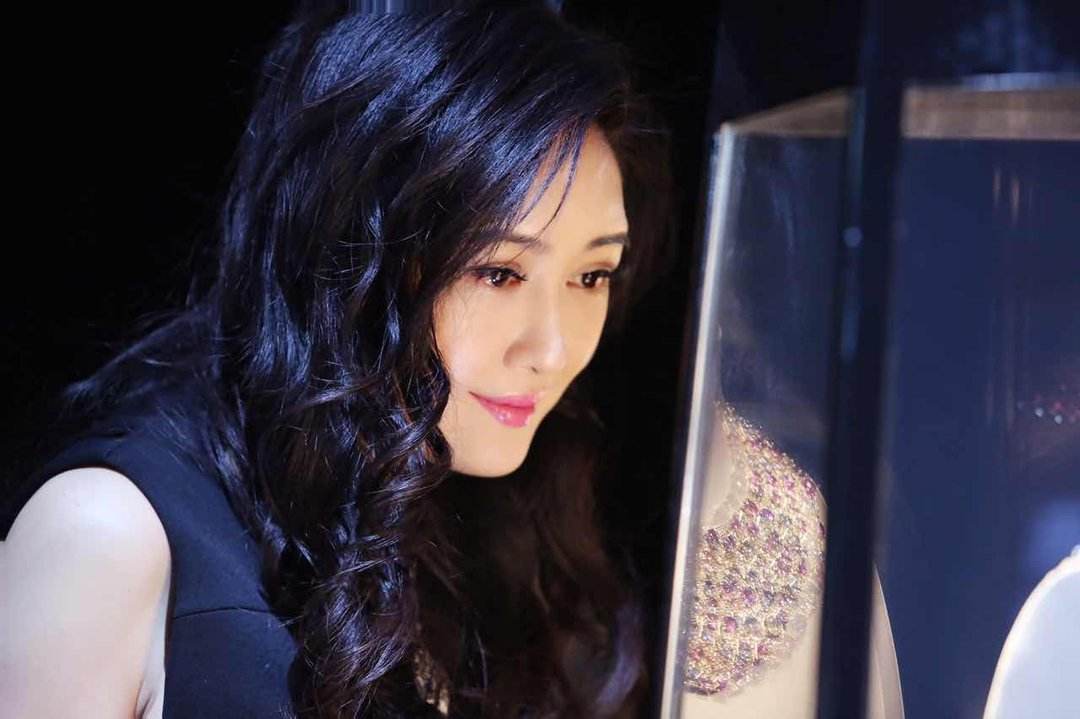 女星美照搜索：性感女神孟广美！