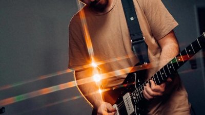 《多情的土地》皓天演唱：深情优美，动人心弦