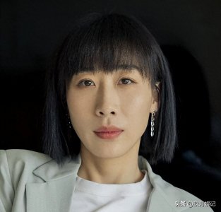 上半身平凡,下半身贪婪,被吐槽“驴脸”的任素汐,凭啥一火再火