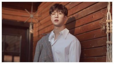 ​张艺兴《我是唱作人2》，实力演绎《小丑》，舞台表演震惊众人