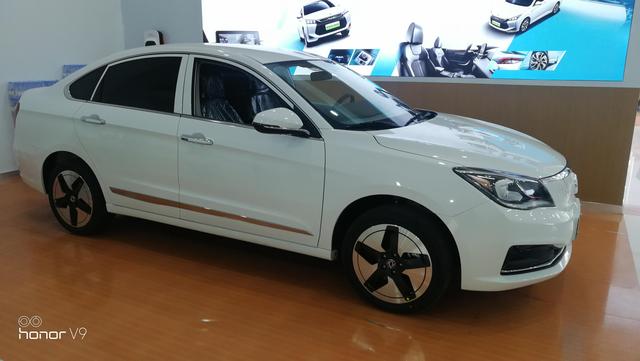 东风风神e70最新报价（新能源东风风神E70）(1)