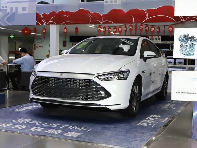 12-14万混动车排行榜 两款热门12-14万混动车介绍-