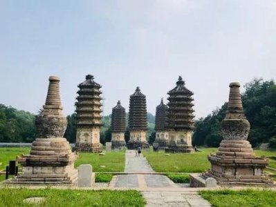 ​人间忽晚，山河已秋，穿越银山塔林，探秘“燕山八景”之一