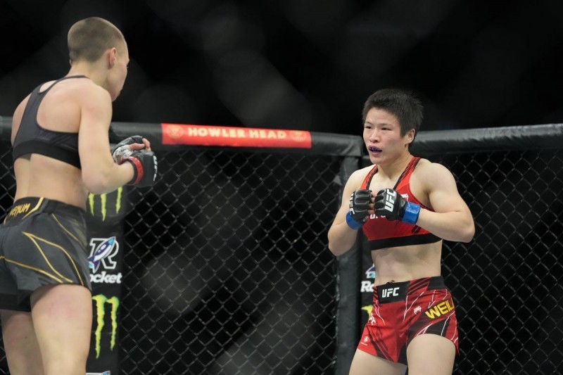 张伟丽二番战罗斯(张伟丽与乔安娜二番战即将打响)