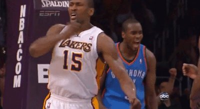 ​敢在我面前嘚瑟，是觉得我拔不动刀了吗？回顾阿泰肘击哈登事件！