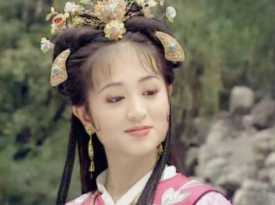 ​曾饰演碧游仙子走红，出道21年零绯闻，如今凭《知否》再次翻红