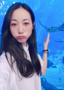 ​36岁韩雪终于性感了一回！直接穿泳裤出镜，血槽已亏空