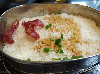 比蛋炒饭还美味的猪油拌饭,做法简单香气扑鼻,家人爱吃童年回忆