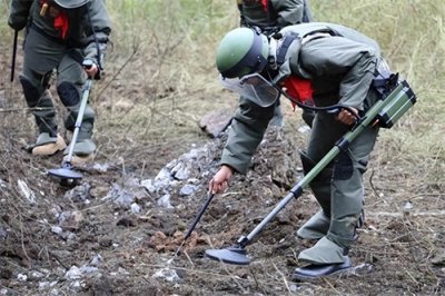 中越边境扫雷,4次花费26年,早知如此,当初为何要埋上百万颗雷