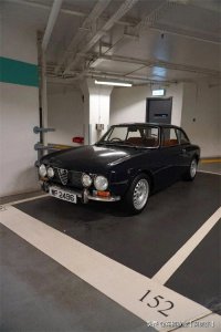 阿尔法·罗密欧2000GT Veloce:经典意大利跑车的魅力探索